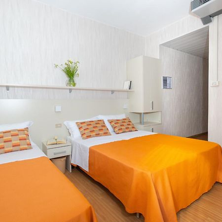 Hotel Sampaoli بيلاريا-إيجيا مارينا المظهر الخارجي الصورة