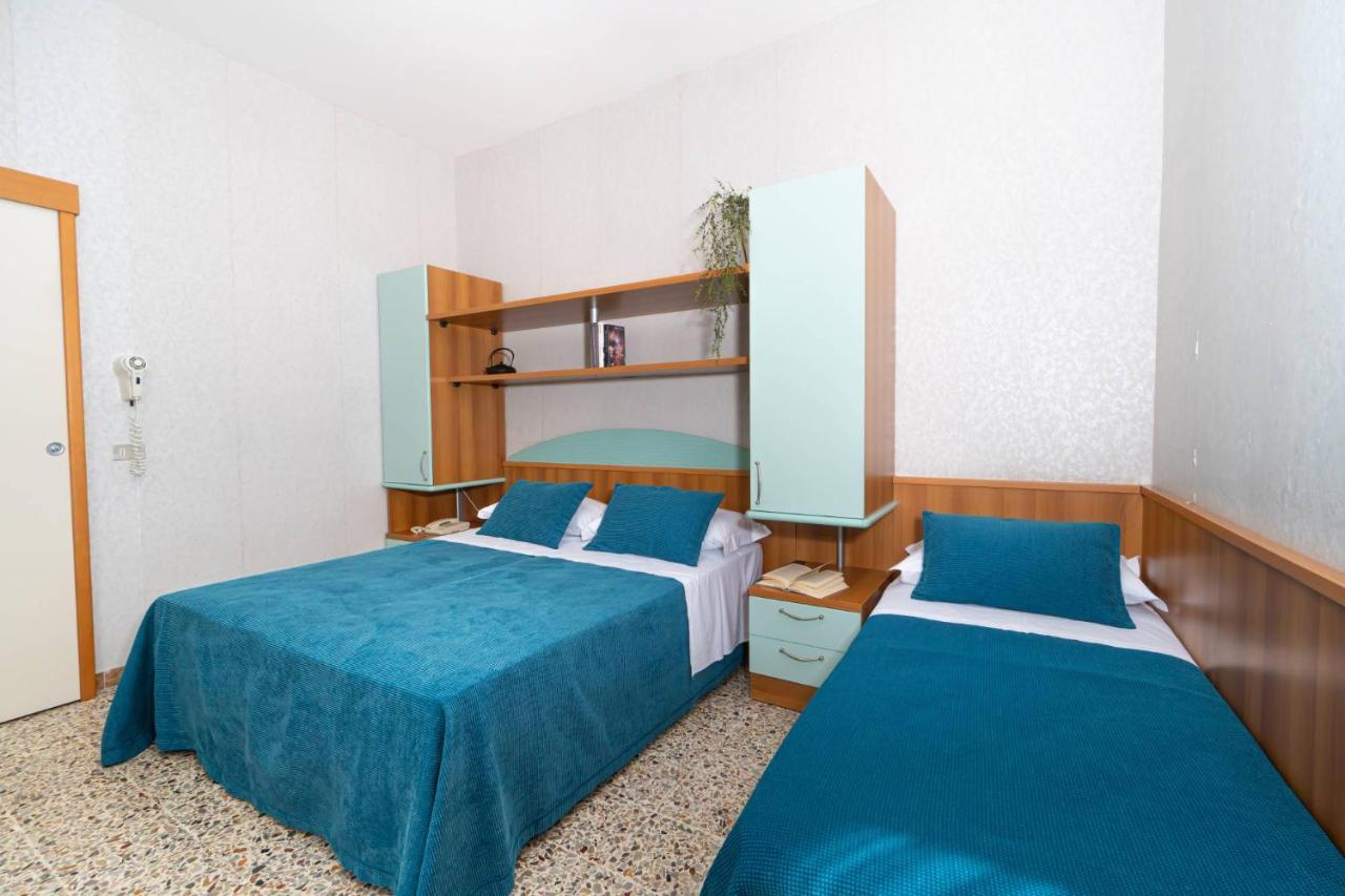 Hotel Sampaoli بيلاريا-إيجيا مارينا المظهر الخارجي الصورة