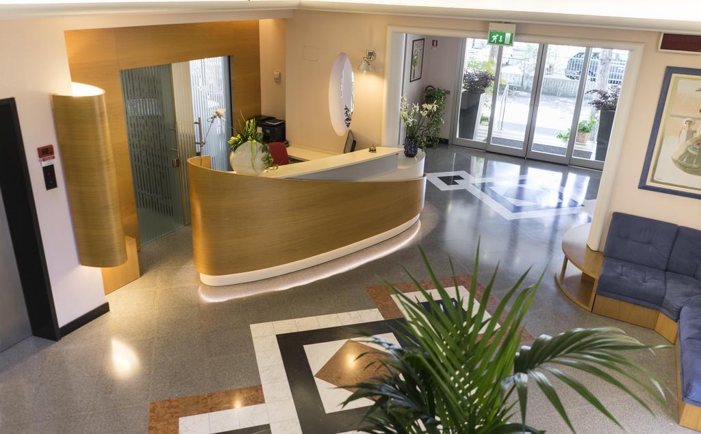 Hotel Sampaoli بيلاريا-إيجيا مارينا المظهر الخارجي الصورة