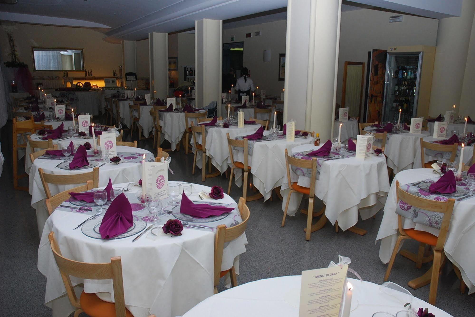 Hotel Sampaoli بيلاريا-إيجيا مارينا المظهر الخارجي الصورة