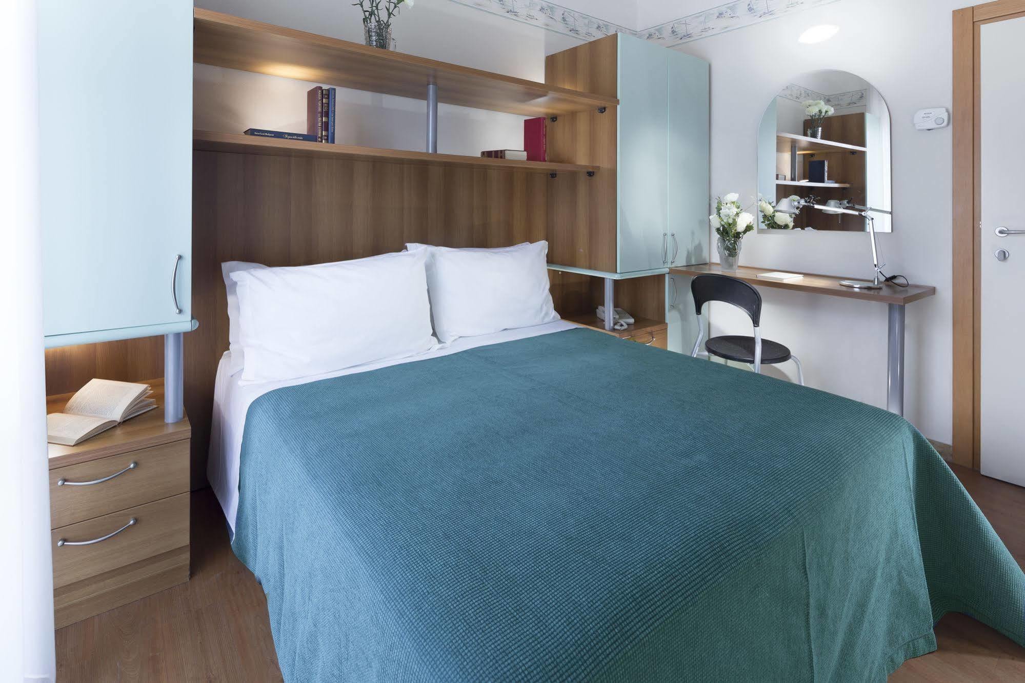 Hotel Sampaoli بيلاريا-إيجيا مارينا المظهر الخارجي الصورة